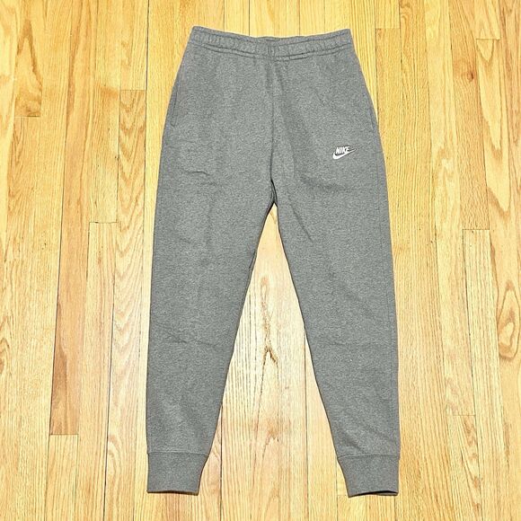 Nike Sportswear Club Fleece Men’s Size S Charcoal Heather Comfort Jogger Pants - Picture 2 of 6